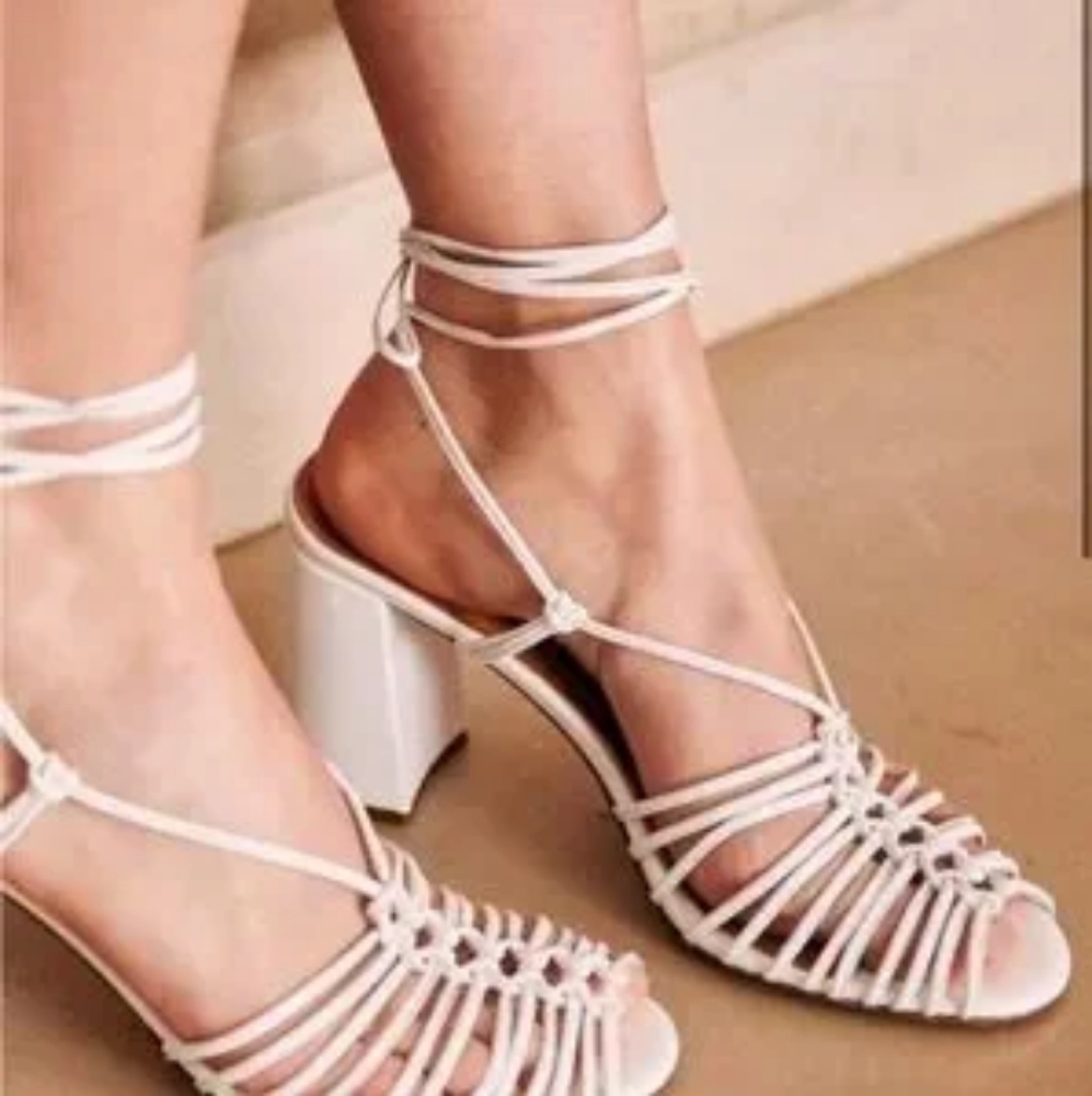 NWT Sezane Sofia sandals
